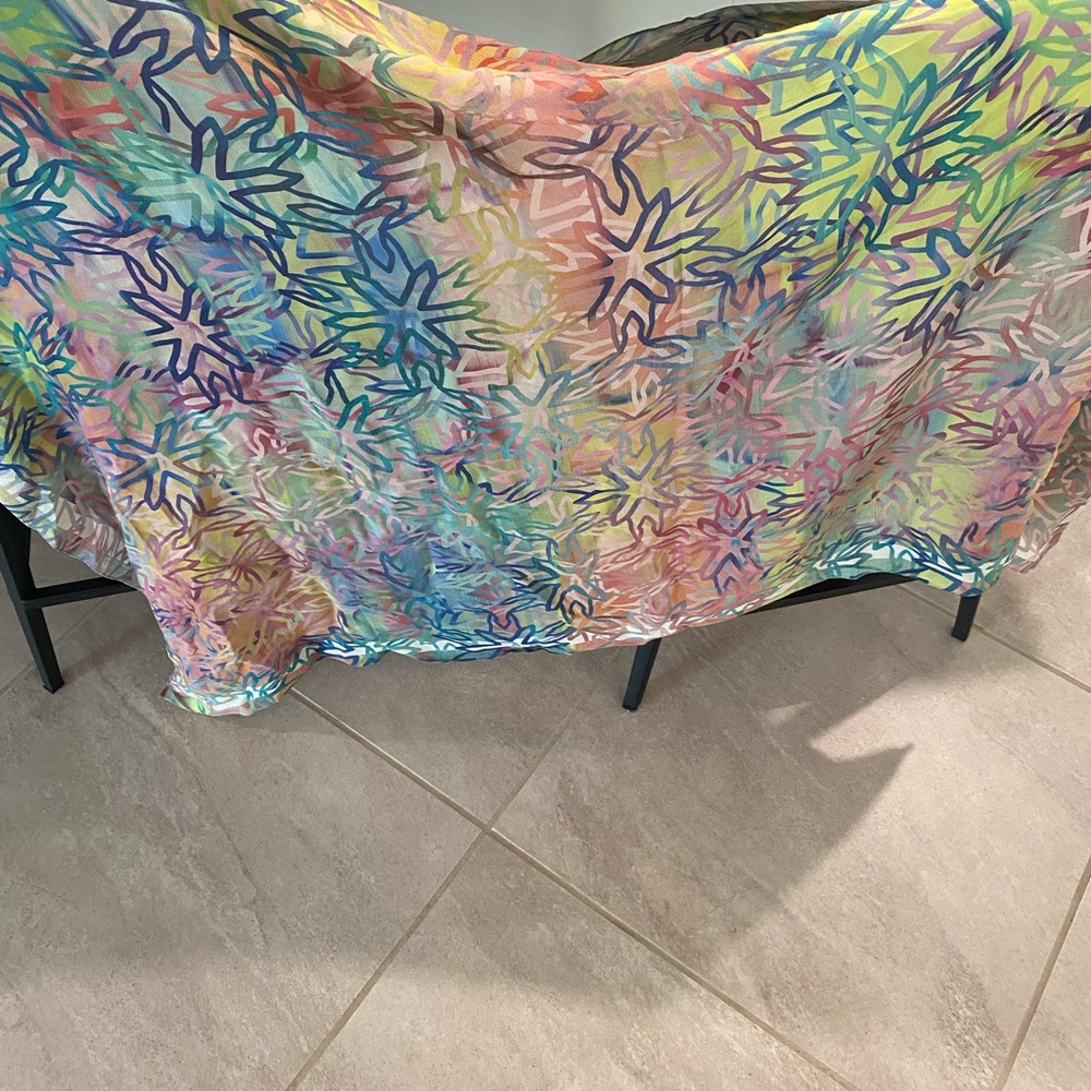NWT IK Concepts limited edition scarf